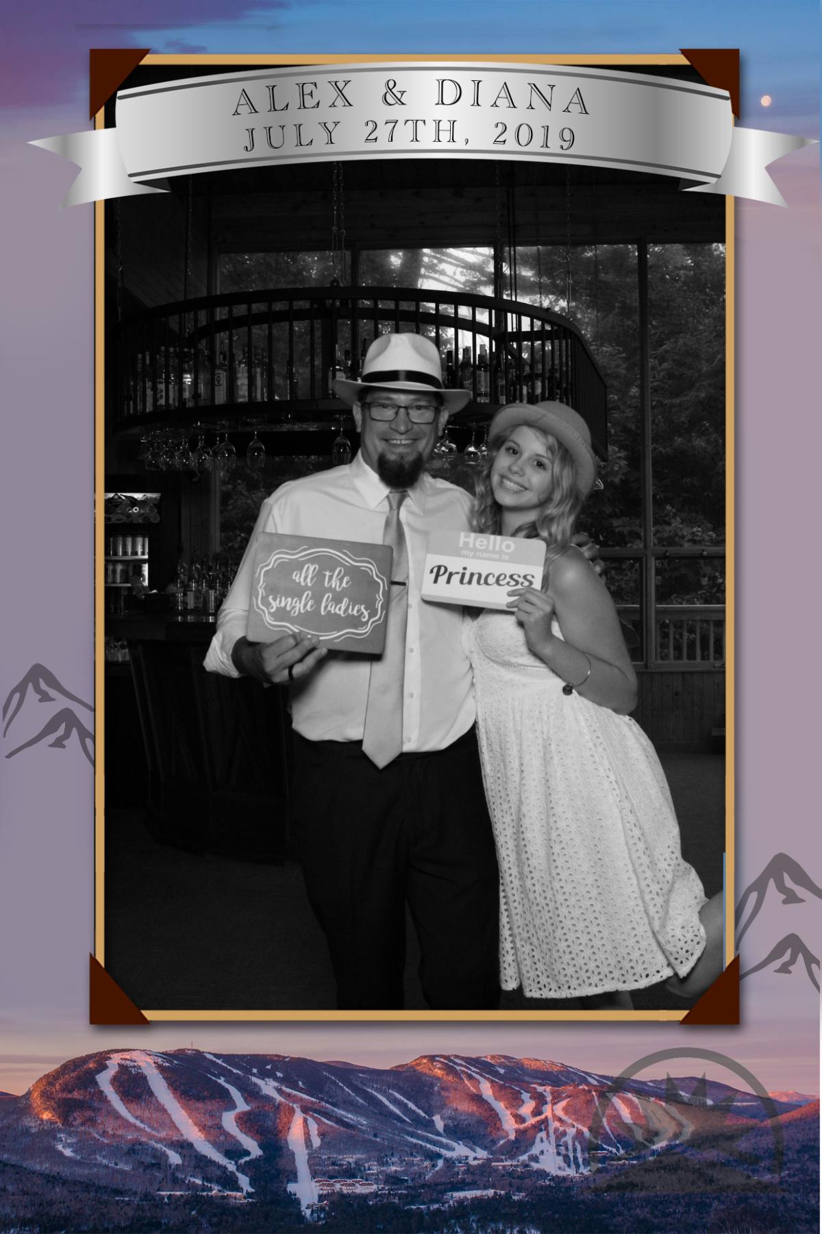 Diana and Alex's Wedding | View more photos from the event at gallery.mainemagicmirror.com/u/MaineMagicMirror/Diana-and-Alexs-Wedding